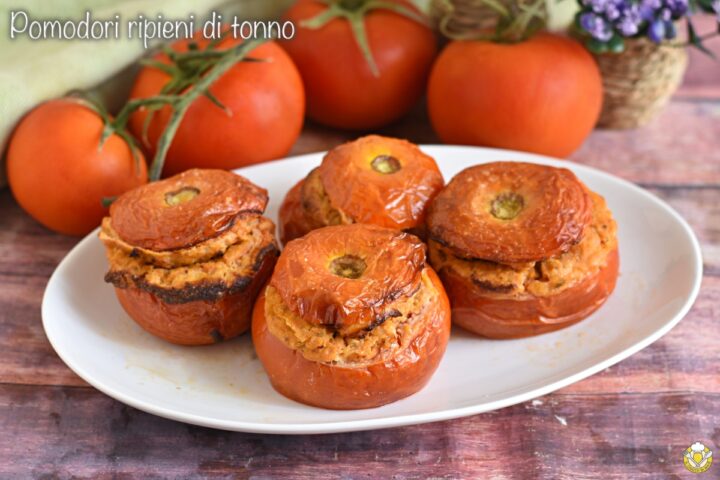 pomodori ripieni di tonno al forno ricetta estiva piatto freddo sfizioso saporito originale il chicco di mais