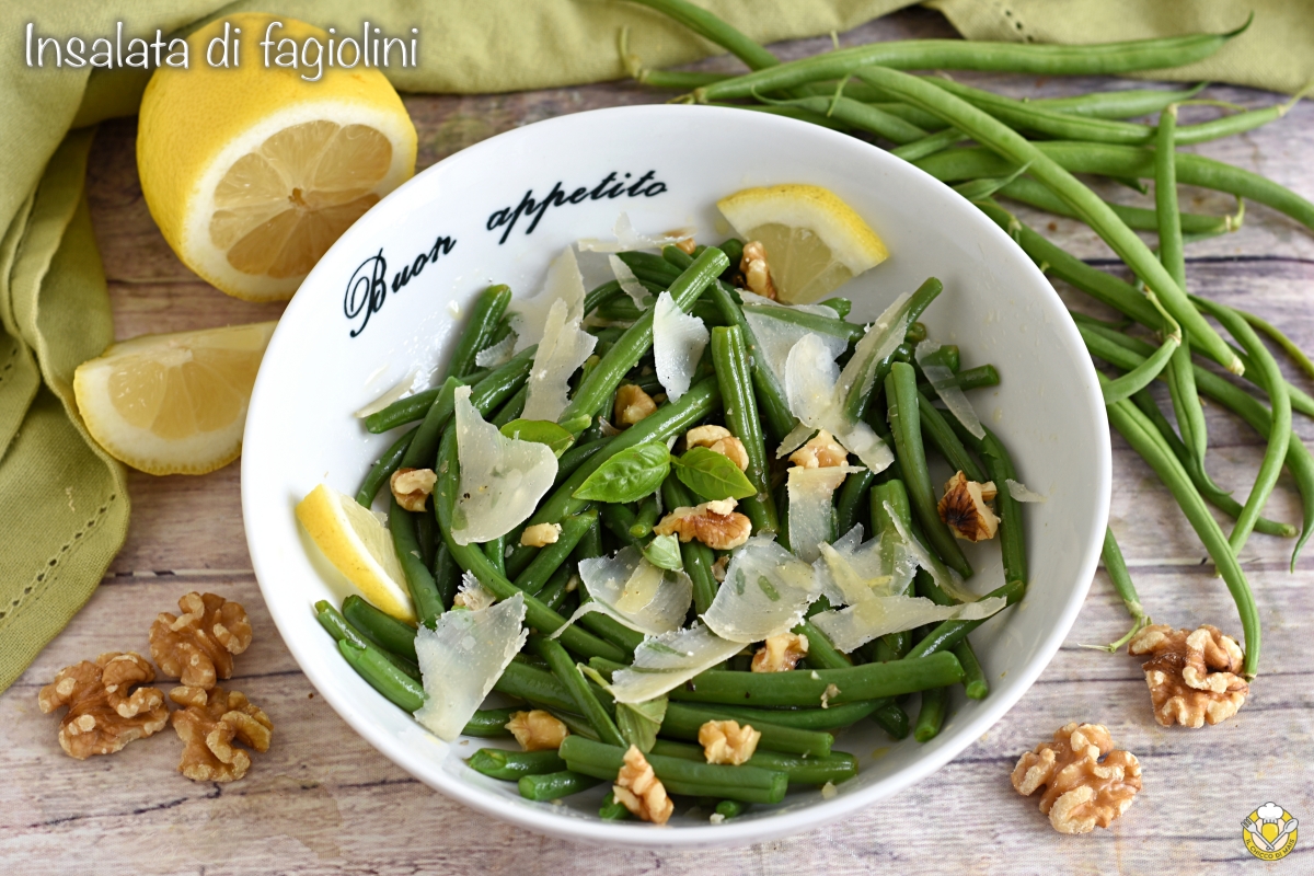 insalata di fagiolini al limone e grana con noci ricetta light secondo vegetariano contorno sfizioso con fagiolini verdi il chicco di mais