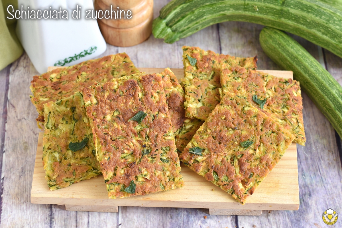 schiacciata di zucchine con farina di ceci croccante saporita senza uova ricetta facile il chicco di mais