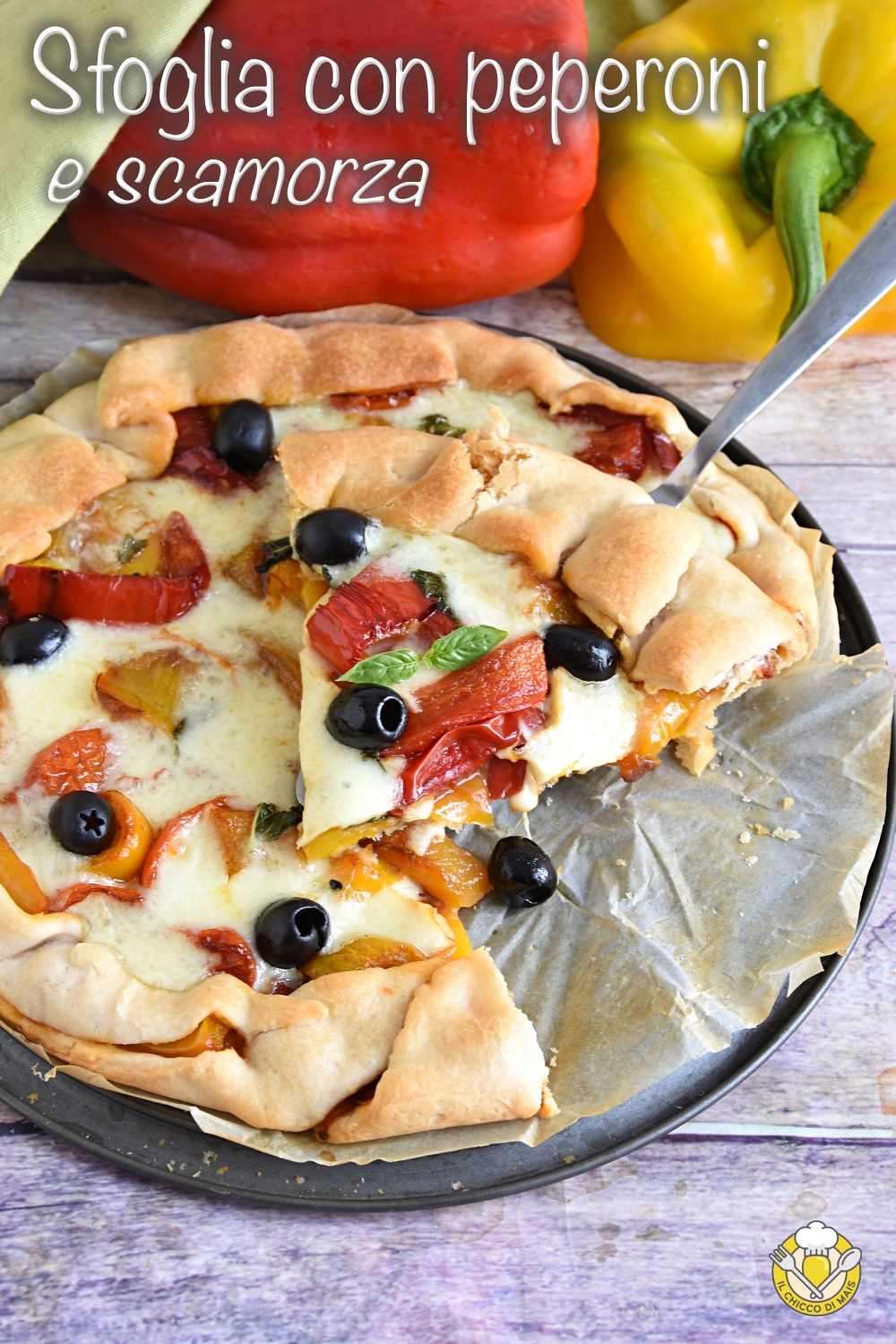 v_ sfoglia ai peperoni e scamorza ricetta torta salata estiva con peperoni in padella olive e formaggio il chicco di mais