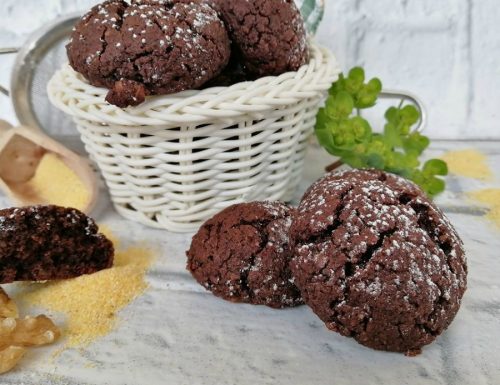 Biscotti al cacao con polenta cotta