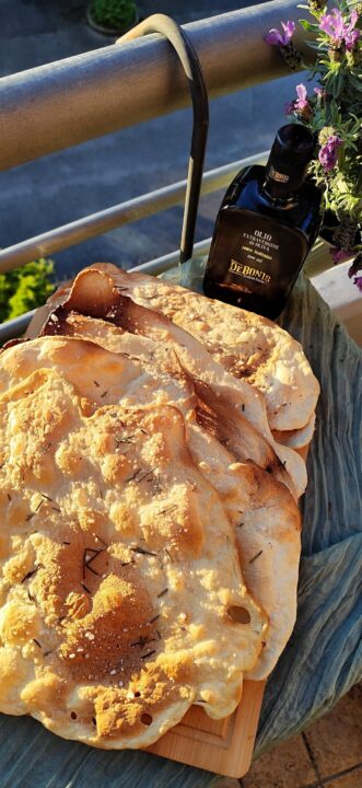 Schiacciatine al rosmarino del forno 