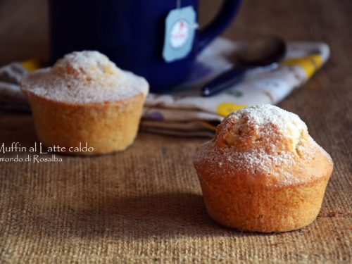 Muffin al Latte caldo