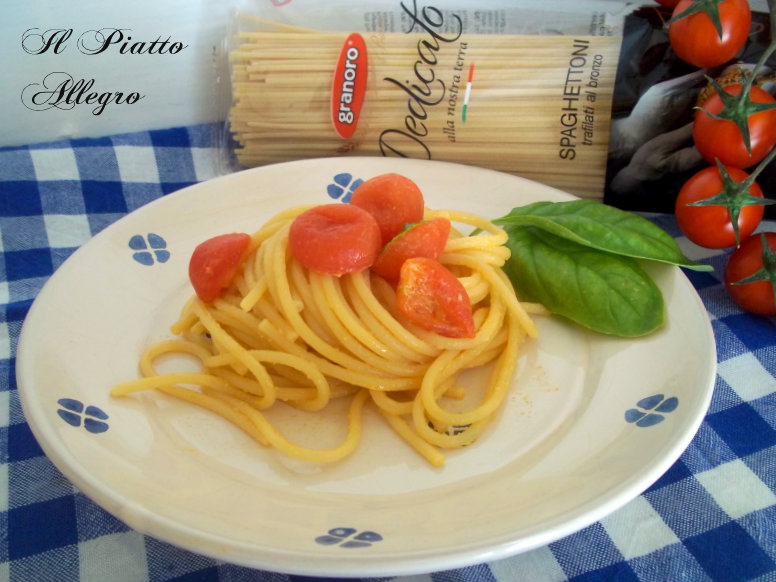 spaghettoni con pomodorini e ricotta forte