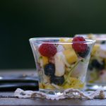 Polpo con frutta fresca