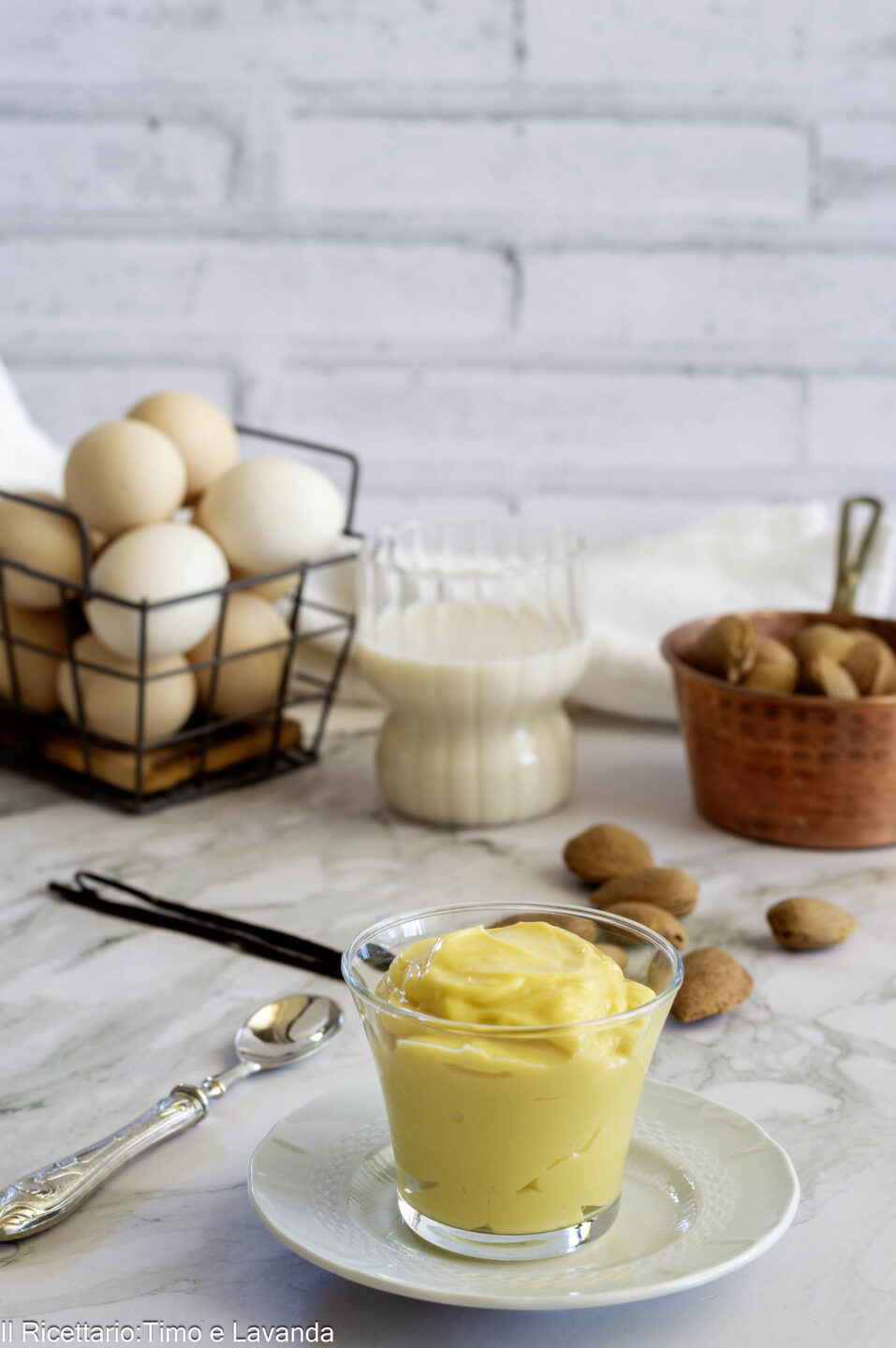crema pasticcera al latte di mandorla