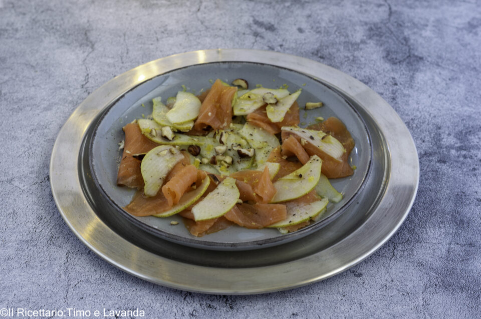 carpaccio di salmone e pere