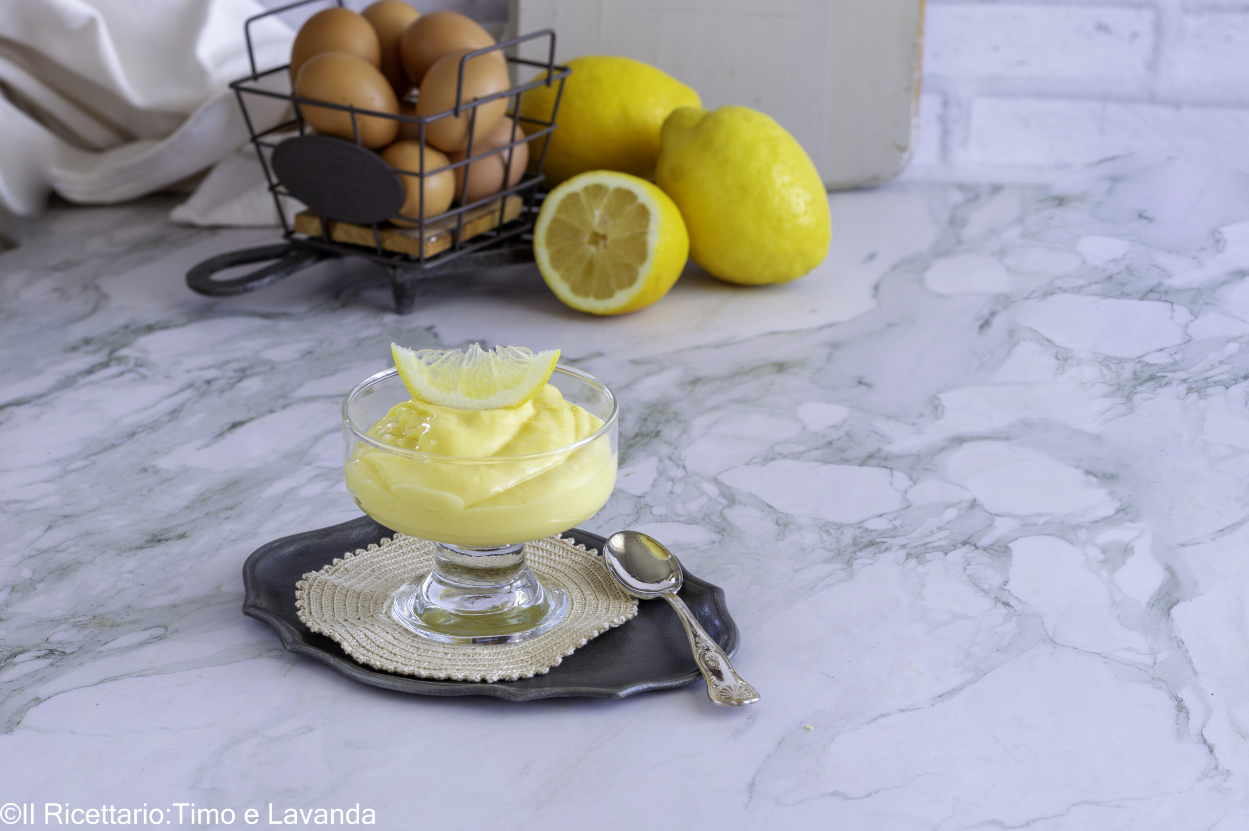 Crema pasticcera con latte di mandorla dalla consistenza vellutata