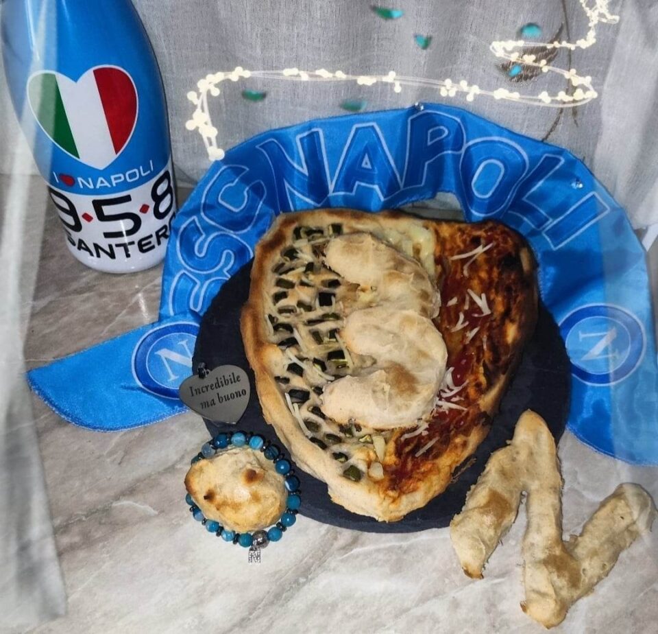 Pizza 3 Scudetto vegana e senza glutine, in onore del Napoli Campione d'Italia 2023