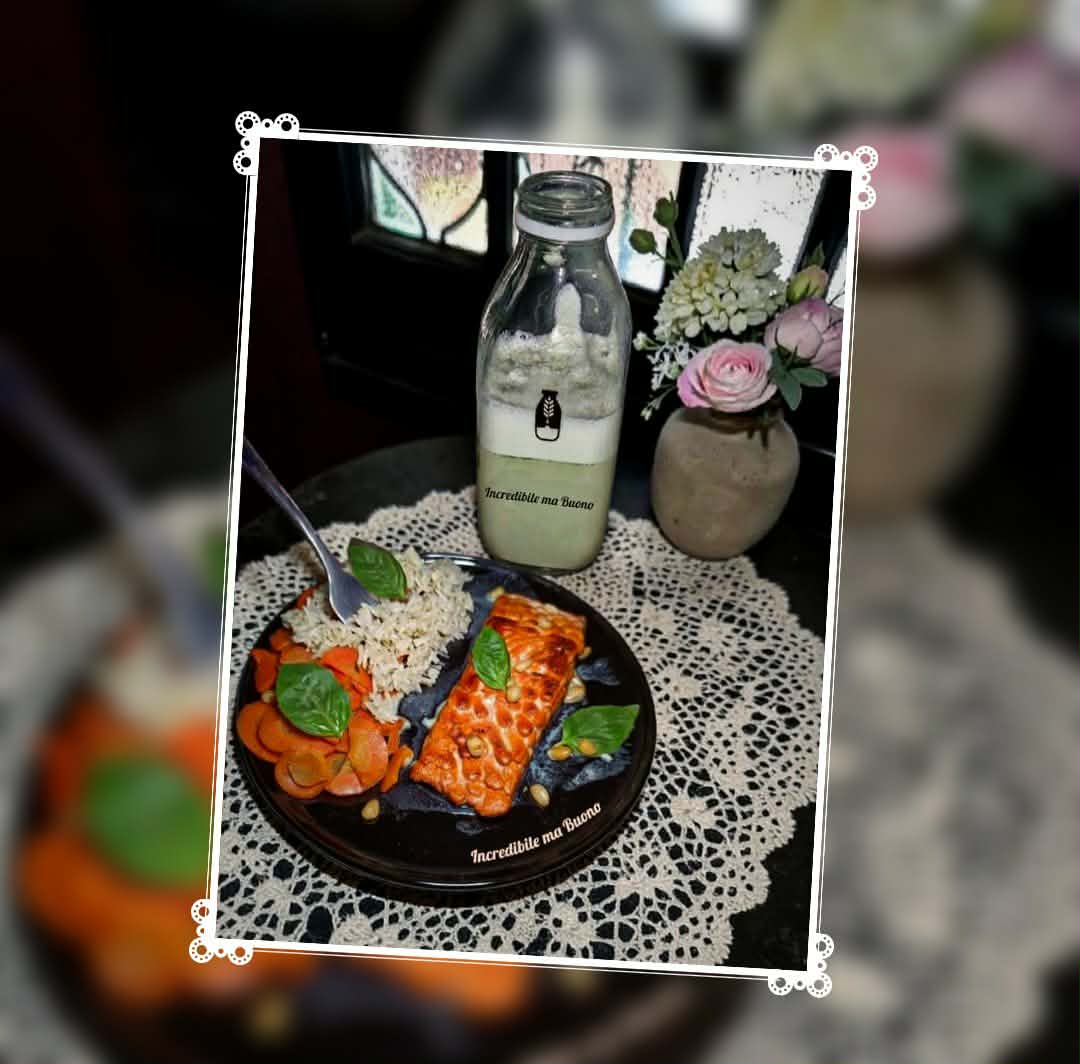 Filetto Veg al Salmone, con carote, riso basmati e l'irresistibile tocco della Salsa Mylky al basilico e pinoli