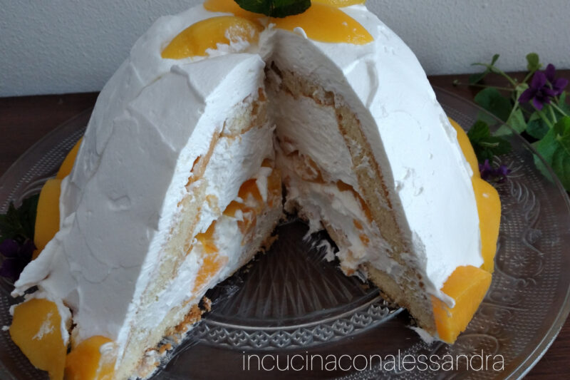 Zuccotto panna e pesche senza lattosio