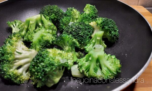 Broccoli saltati in padella