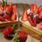 Mini cheesecake con frolla e fragole fresche