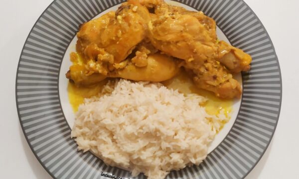 Pollo al curry con riso