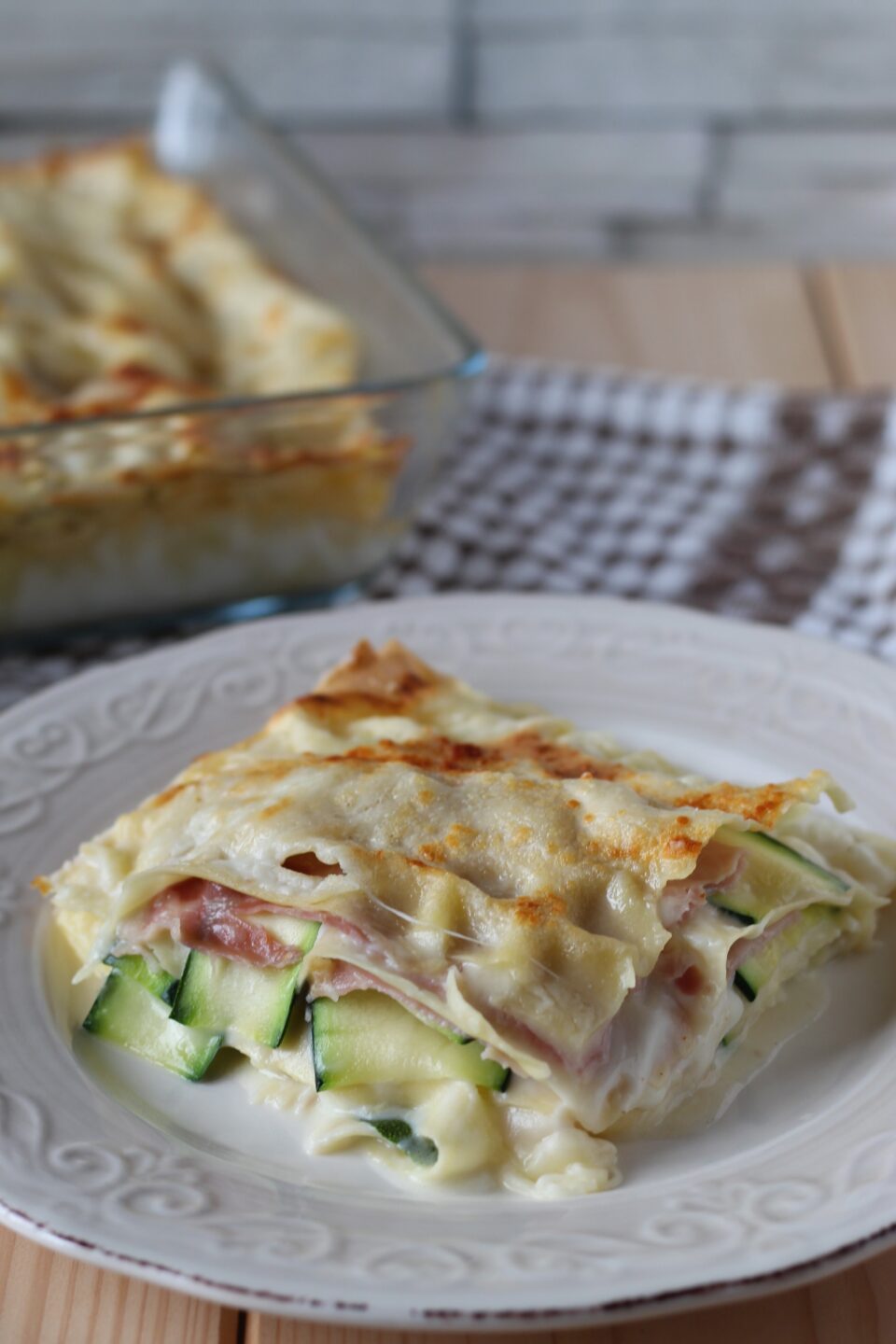 lasagne con zucchine prosciutto e provola