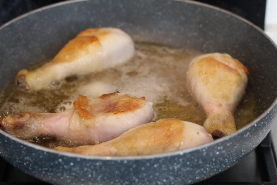 pollo rosolato in padella