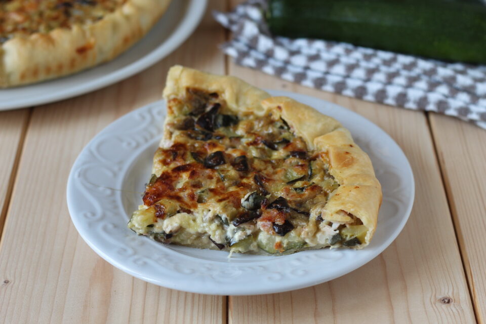 torta salata di brisè con zucchine melanzane e prosciutto