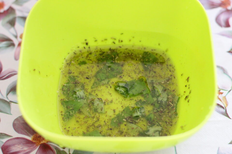 emulsione con olio basilico limone e origano