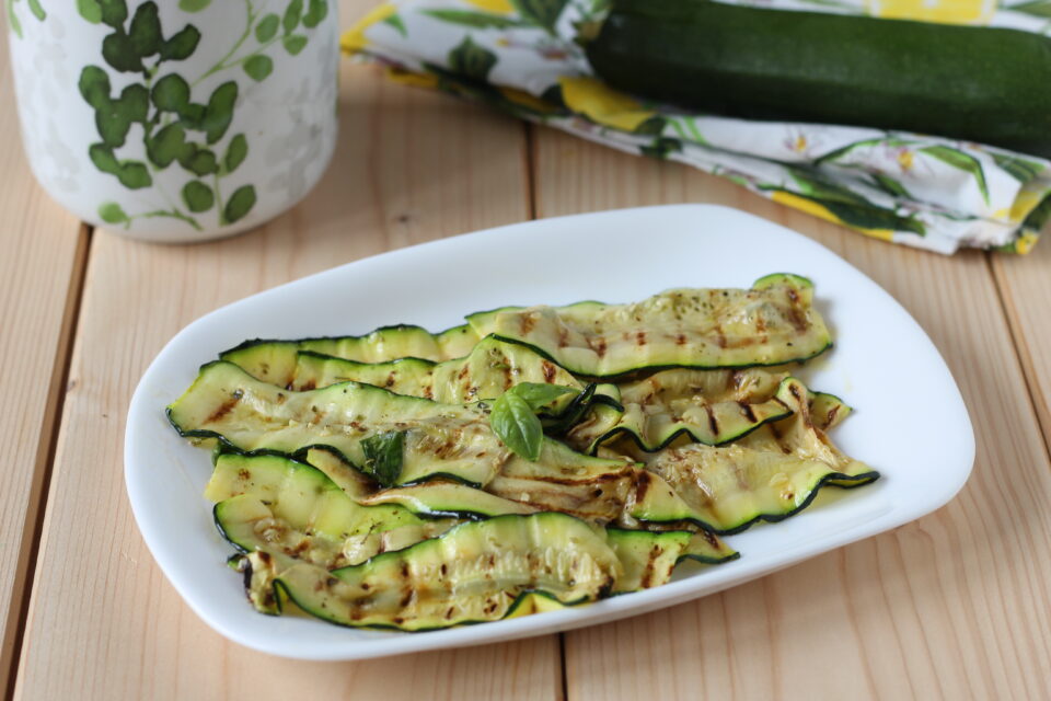 zucchine grigliate marinate