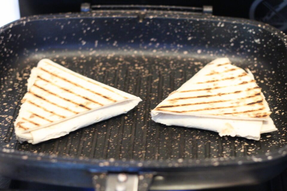 triangoli di piadina in griglia