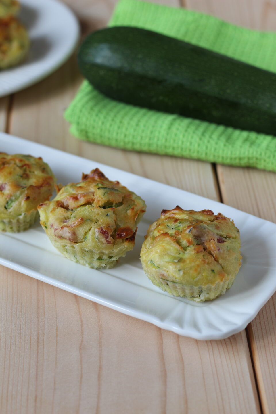 muffin di albumi con zucchine e speck