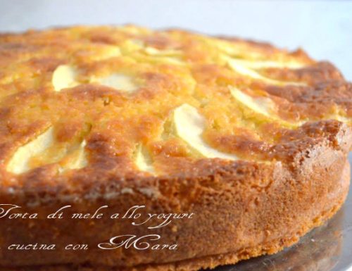 Torta di mele allo yogurt