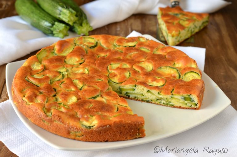 TORTA DI ZUCCHINE LEGGERA ricetta semplice e gustosa