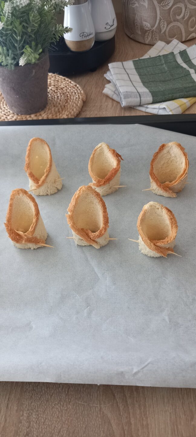 Tasche di pancarrè con Philadelphia e salmone