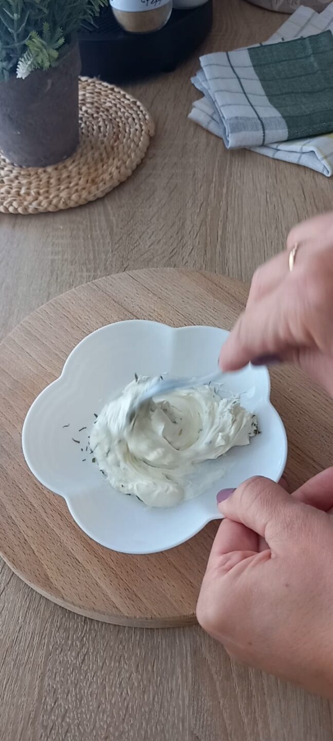 Tasche di pancarrè con Philadelphia e salmone