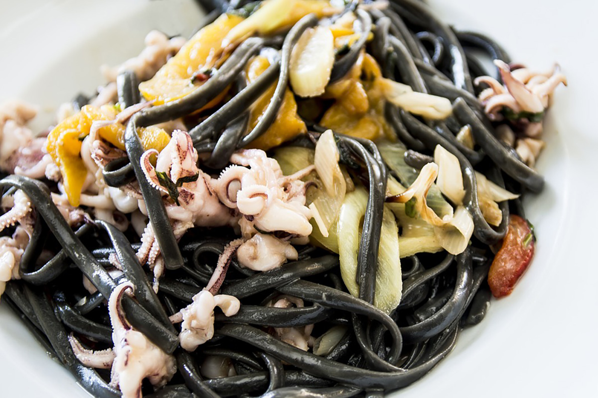 tagliolini al nero di seppia come condirli