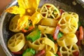 Rotelle con fior di zucchine