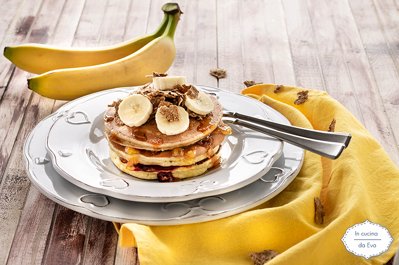 Pancake banana e caffè Ricetta di pancake a 3 colori Senza bilancia