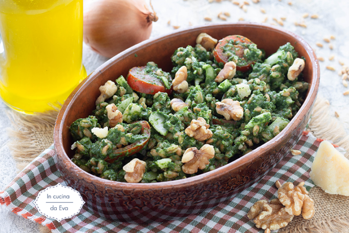Farro con bieta pomodorini e formaggio