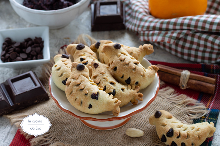 Biscotti tradizionali abruzzesi per la festa di Sant'Antonio