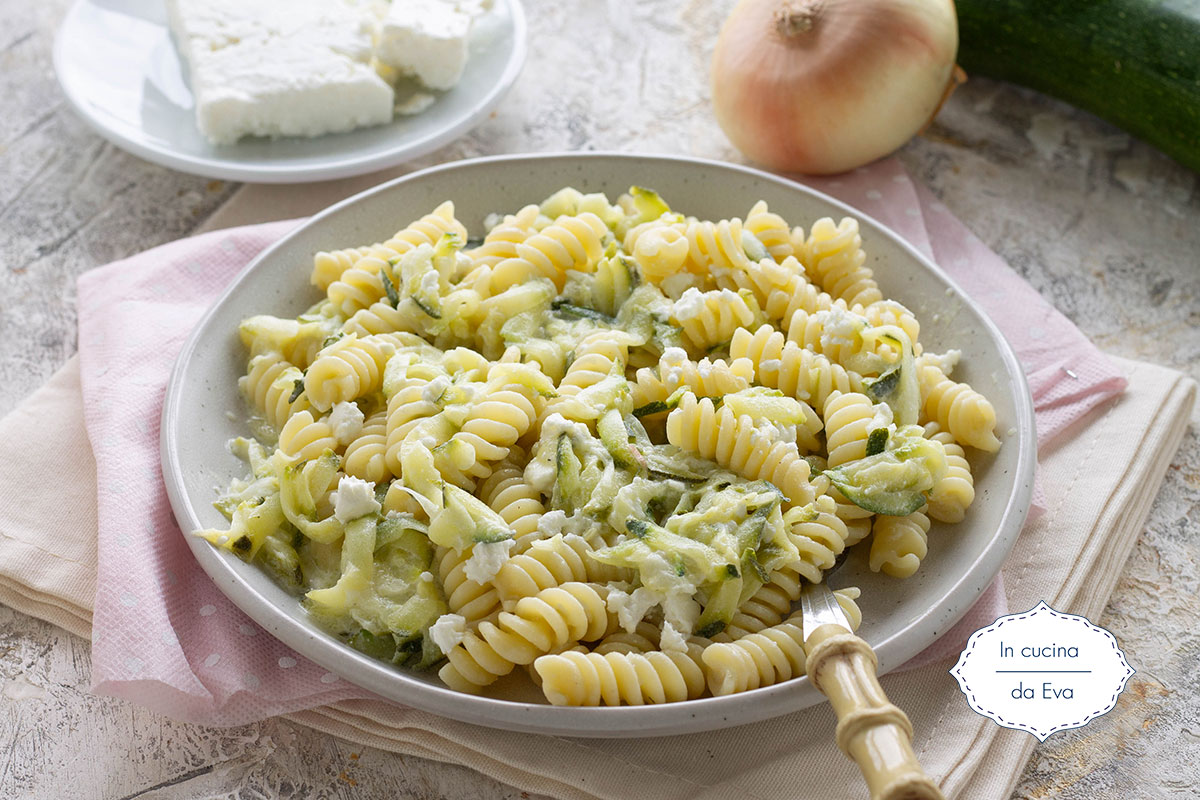 Fusilli-Feta-e-zucchine