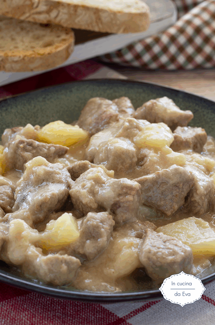 Spezzatino di bollito di manzo con patate cremose