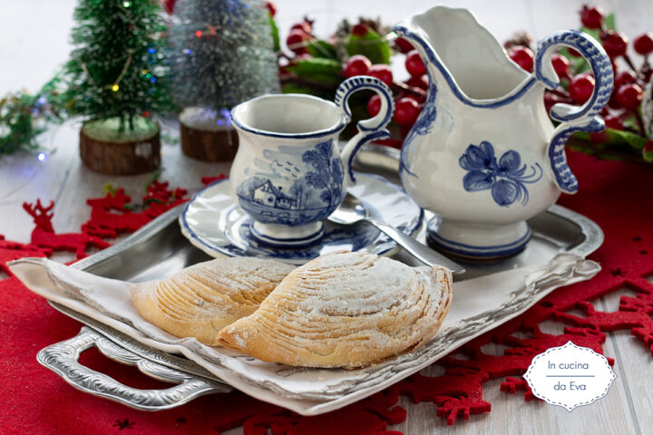 Sfogliatelle-di-lama-dei-Peligni-con-Scrucchiata
