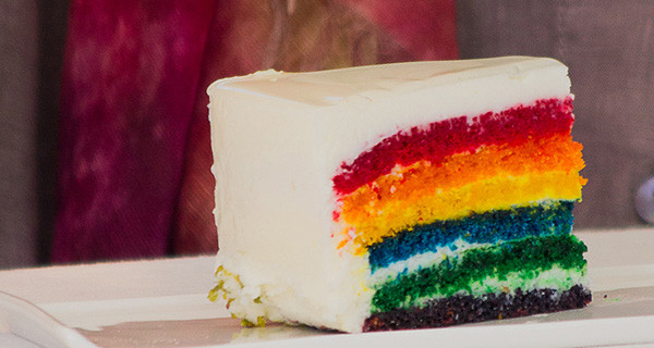 La rainbow cake di Ernst Knam