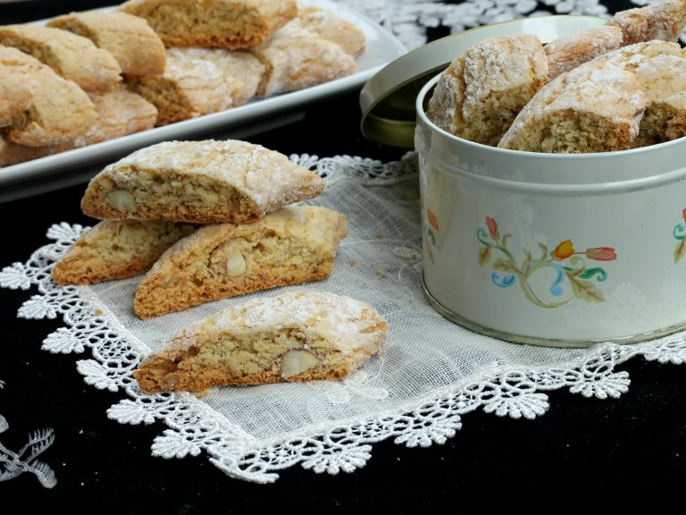 RICETTA CANTUCCI ALLE MANDORLE Biscotti Di Prato