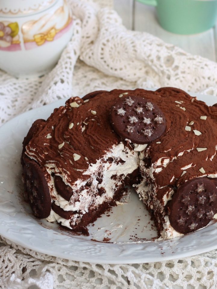 RICETTA TORTA PAN DI STELLE dolce con biscotti mascarpone e nutella