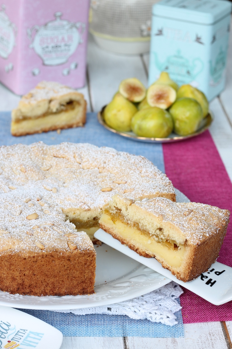 TORTA DELLA NONNA AI FICHI ricetta crostata crema fichi freschi e pinoli