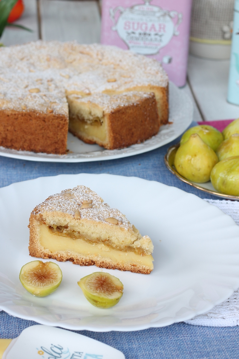 TORTA DELLA NONNA AI FICHI ricetta crostata crema fichi freschi e pinoli