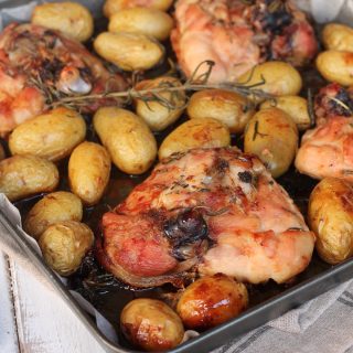 Pollo con patate novelle al forno | ricetta pollo al forno con patate
