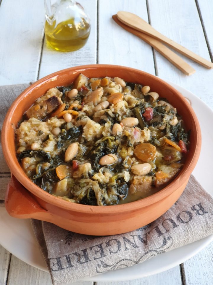 Ribollita toscana | ricetta originale zuppa di pane raffermo verdure e fagioli