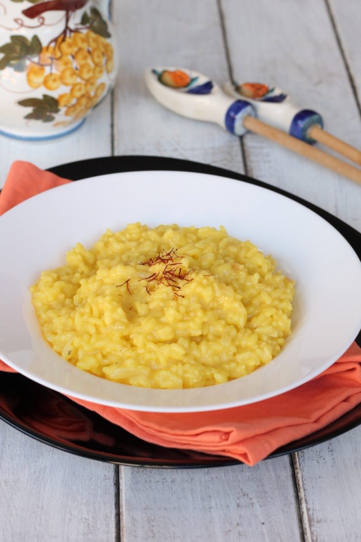 Risotto alla milanese | ricetta originale tradizionale risotto giallo ...