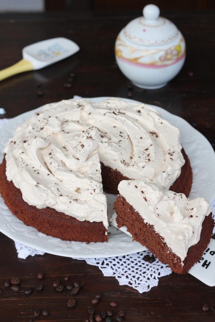 Torta al cioccolato con frosting al caffè | ricetta torta al cacao e crema caffè