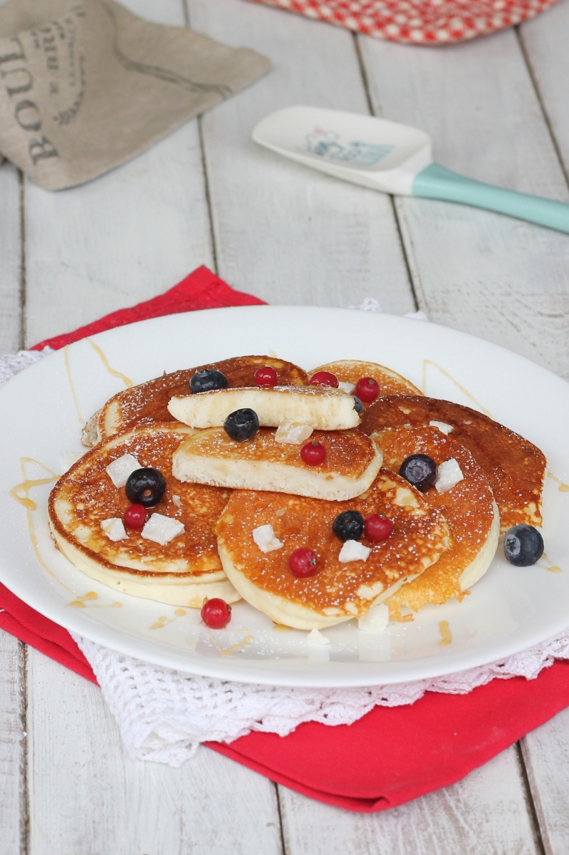 Pancake proteici al cocco ricetta - Cravatte ai Fornelli