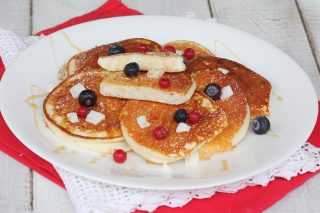 FIT PANCAKES COCCO VID Ricetta fit pancakes al cocco senza glutine | pancakes light proteici