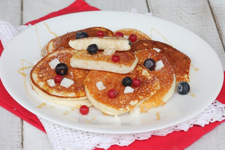 Ricetta fit pancakes al cocco senza glutine | pancakes light proteici
