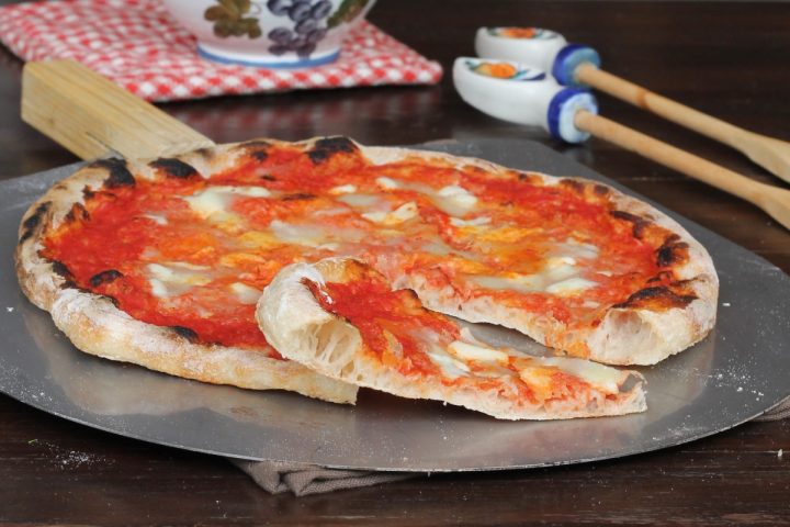 Pizza lievitazione in frigo | cuocere la pizza in padella come in pizzeria